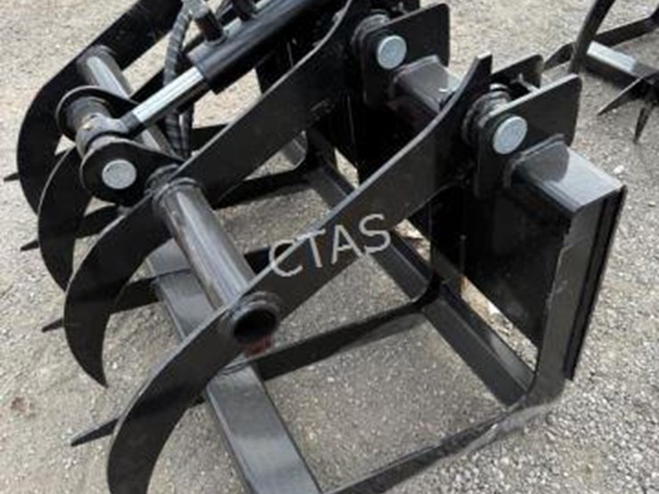 #39-•-mini-skid-steer-grapple-image-1