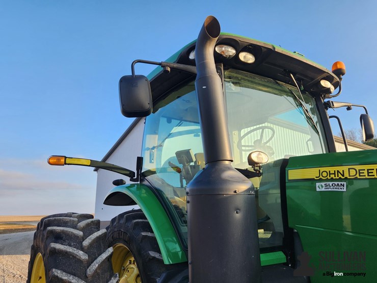 2012-john-deere-8260r-image-16