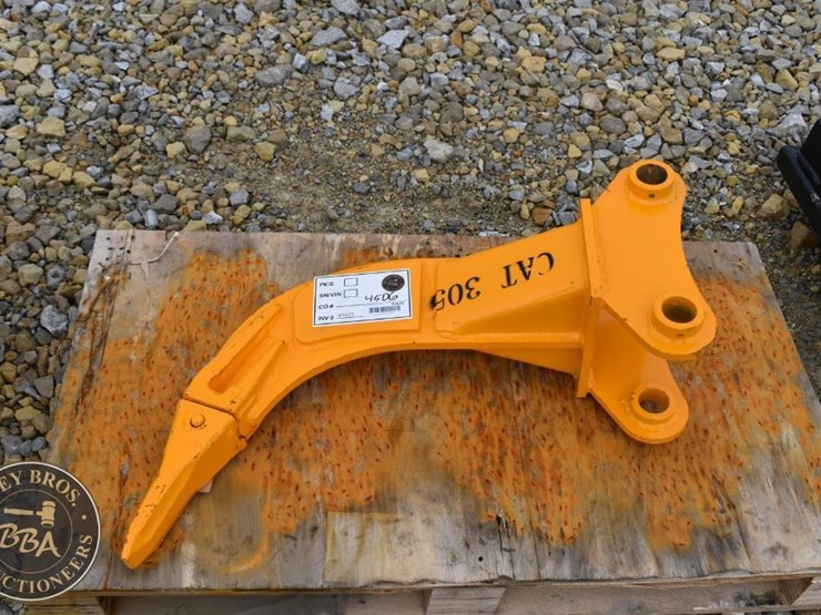 caterpillar-305-image-1