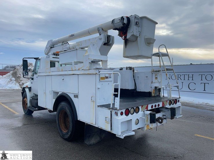 2006-international-durastar-4200-image-3