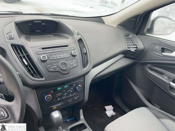 2017-ford-escape-image-18