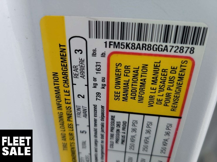 2016-ford-explorer-image-26