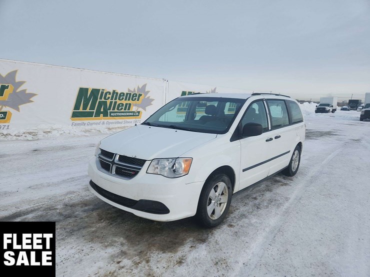 2015-dodge-grand-caravan-image-1