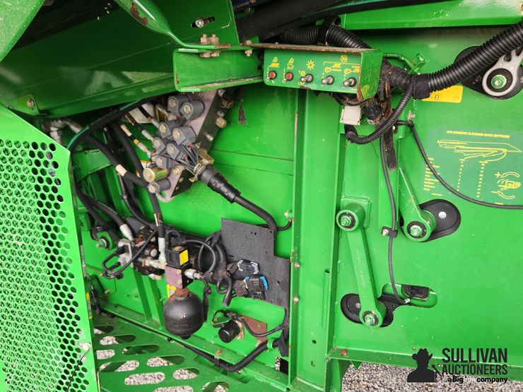 2008-john-deere-9670-sts-image-9