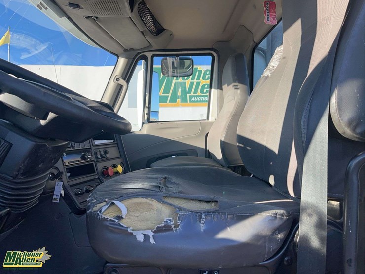 2017-international-prostar-image-14