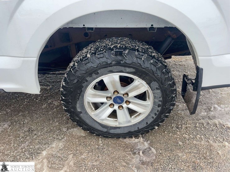 2017-ford-f150-image-21