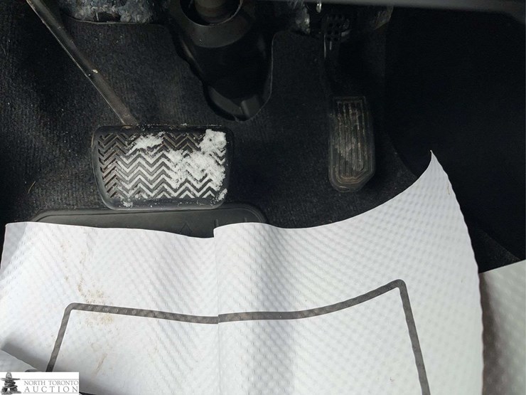 2017-toyota-rav4-image-19