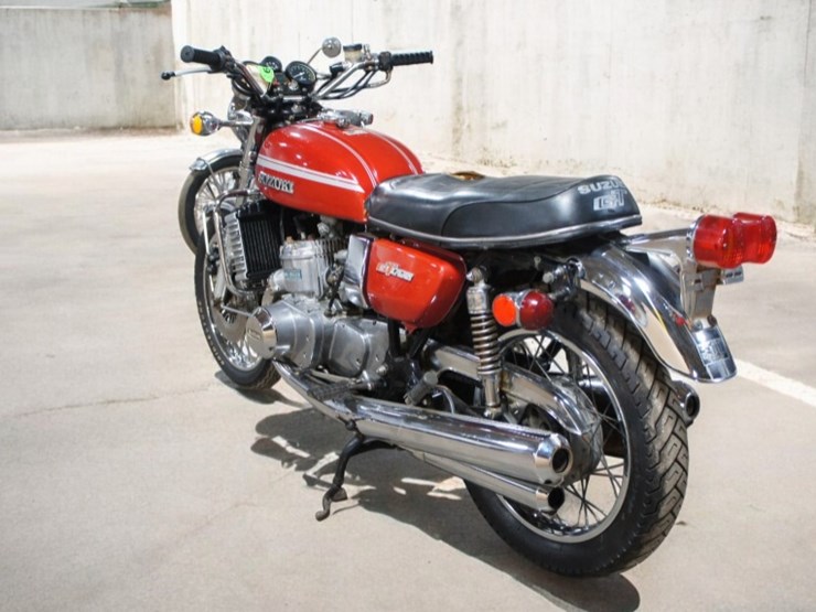 1975-suzuki-gt750-water-buffalo-motorcycle-image-3