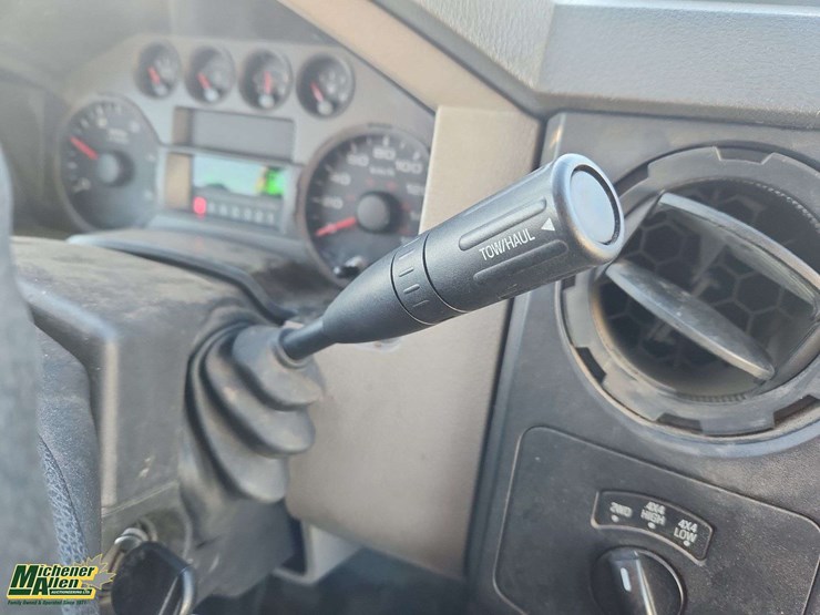 2008-ford-f550-image-22