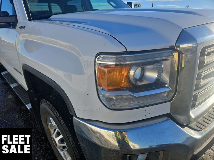 2017-gmc-sierra-2500hd-sle-image-35