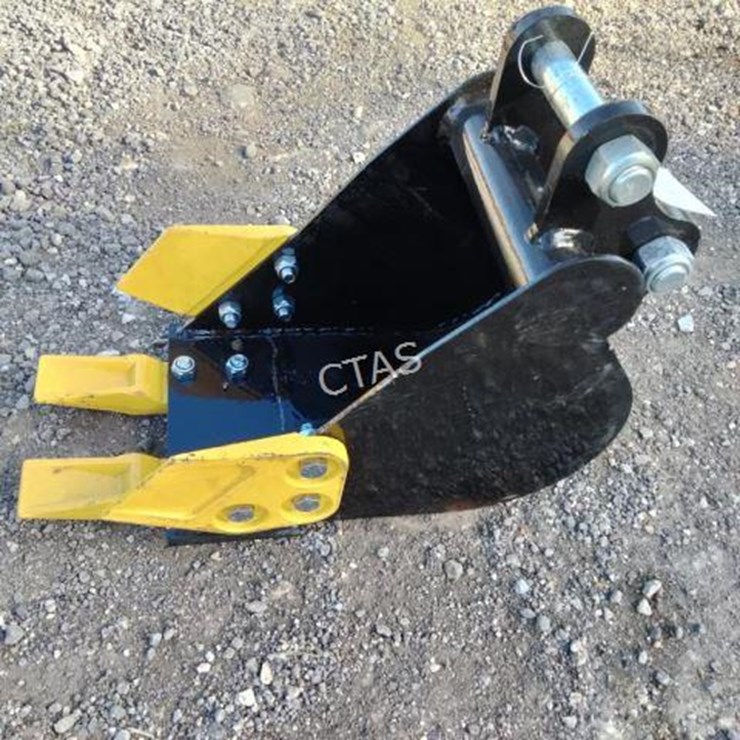 #52 • Mini Excavator 20cm Toothed Bucket