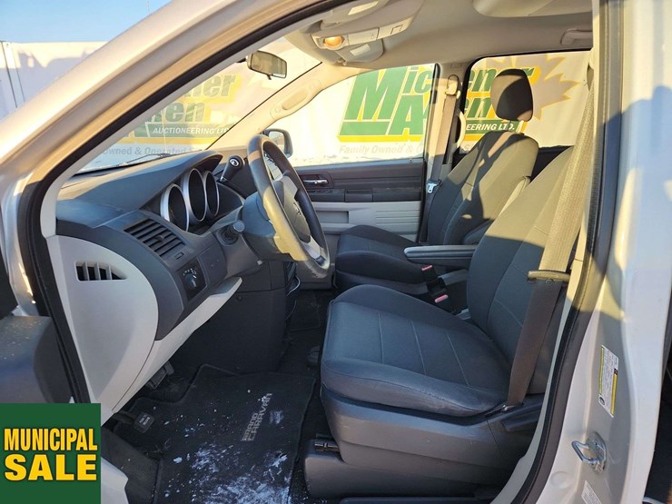 2009-dodge-grand-caravan-se-image-14