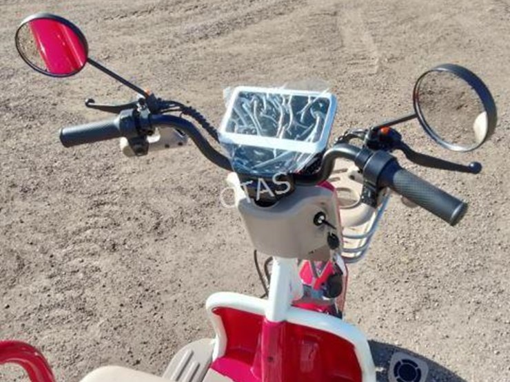 #59-•-mini-2-seater-electric-trike-golf-cart-(irgc40)-image-6