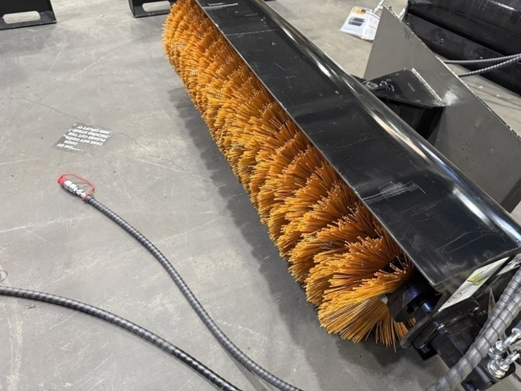 2025-giyi-gy-se61-sweeper-broom-image-5