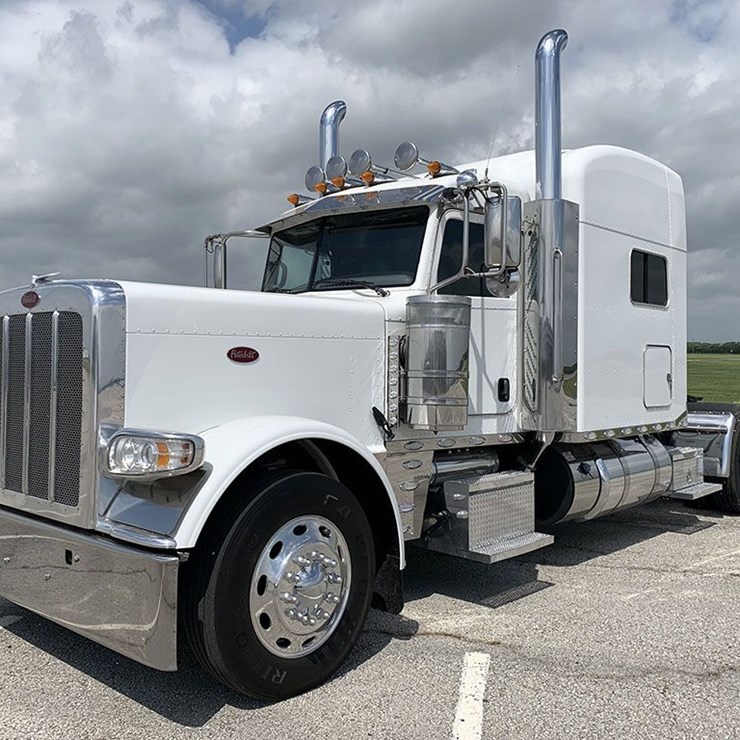 2024 PETERBILT 389