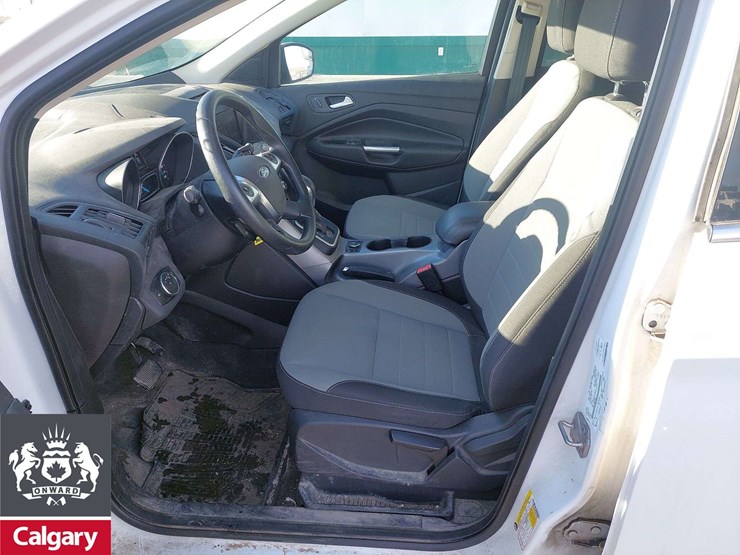 2013-ford-escape-se-image-14