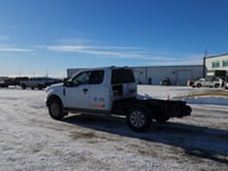 2021-ford-f350-image-5