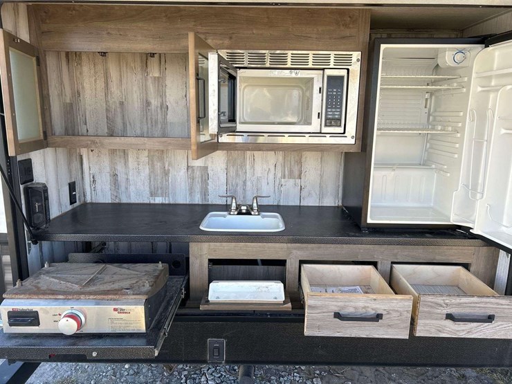 2021-forest-river-puma-put31qbbh-travel-trailer-image-5