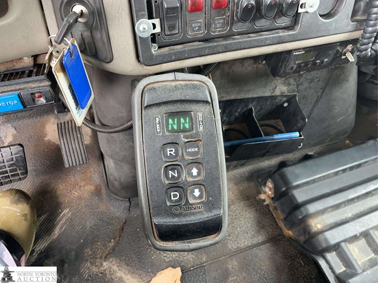 2010-international-durastar-4400-image-19