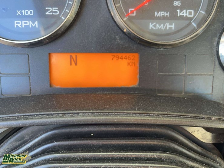 2017-international-prostar-image-22