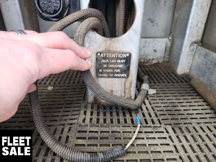 2011-ford-f550-image-37