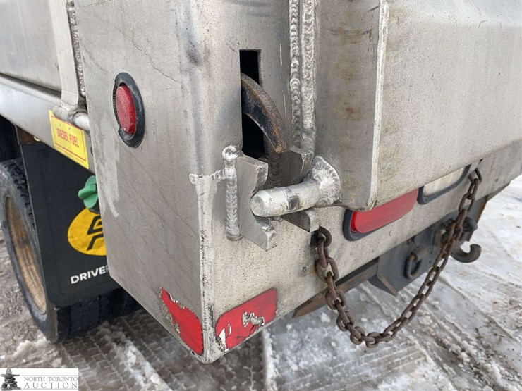 2013-ford-f450-image-46