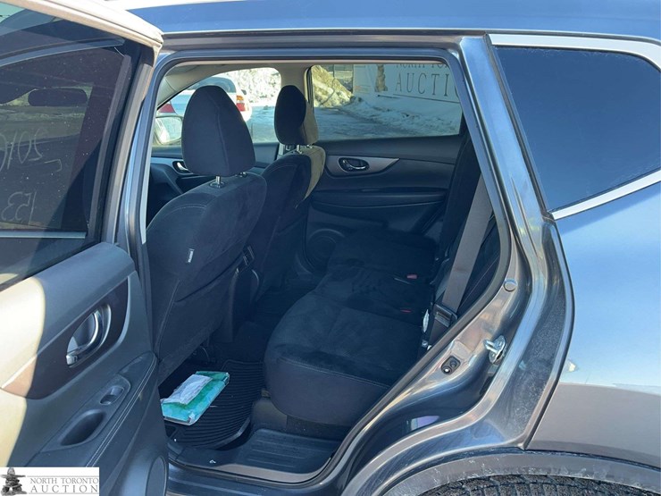 2016-nissan-rogue-image-22