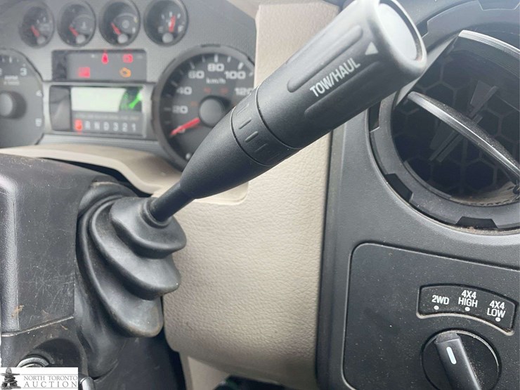 2009-ford-f250-image-15