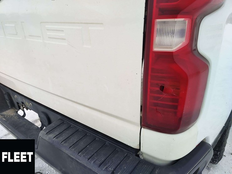 2020-chevrolet-silverado-2500hd-image-30