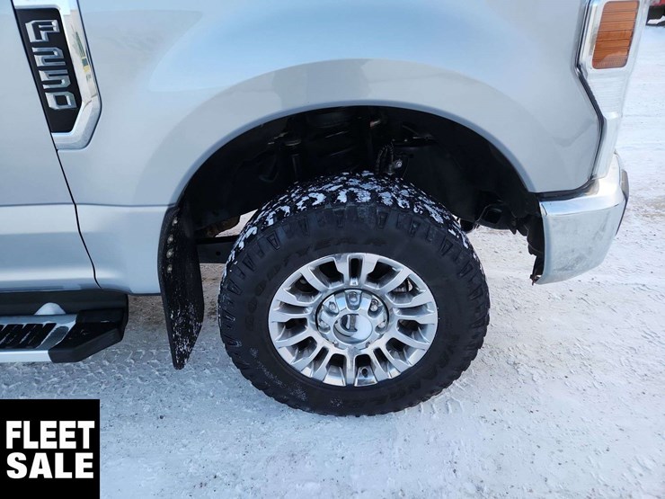 2022-ford-f250-image-14