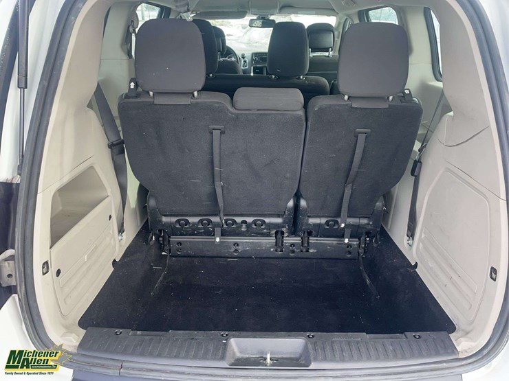 2020-dodge-grand-caravan-se-image-26