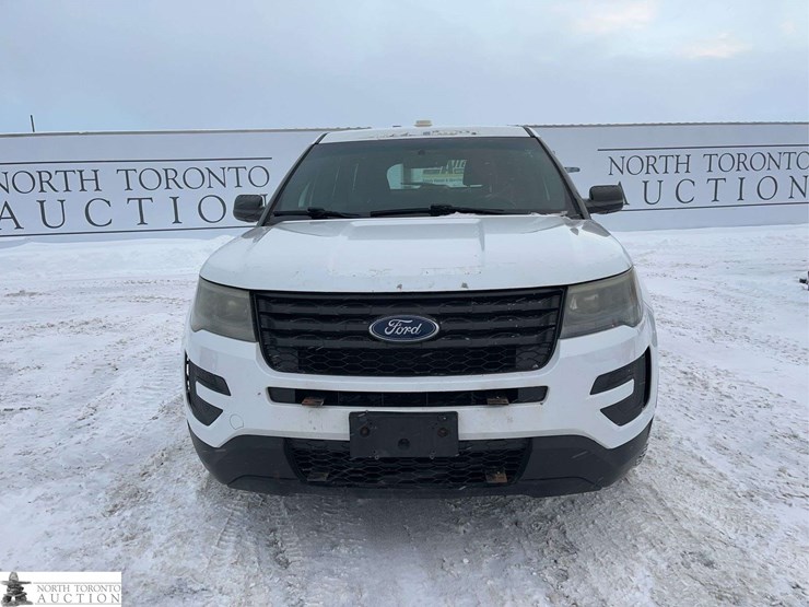 2016-ford-explorer-police-interceptor-image-2