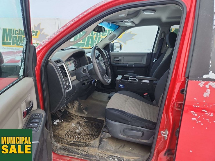 2012-dodge-1500-image-14