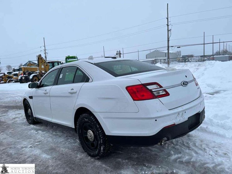 2013-ford-taurus-police-inte-image-4