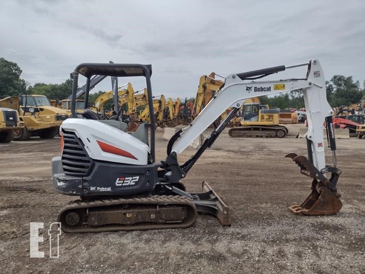 bobcat-e32i-image-3