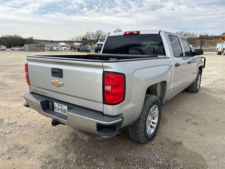 2018-chevrolet-silverado-1500-image-3