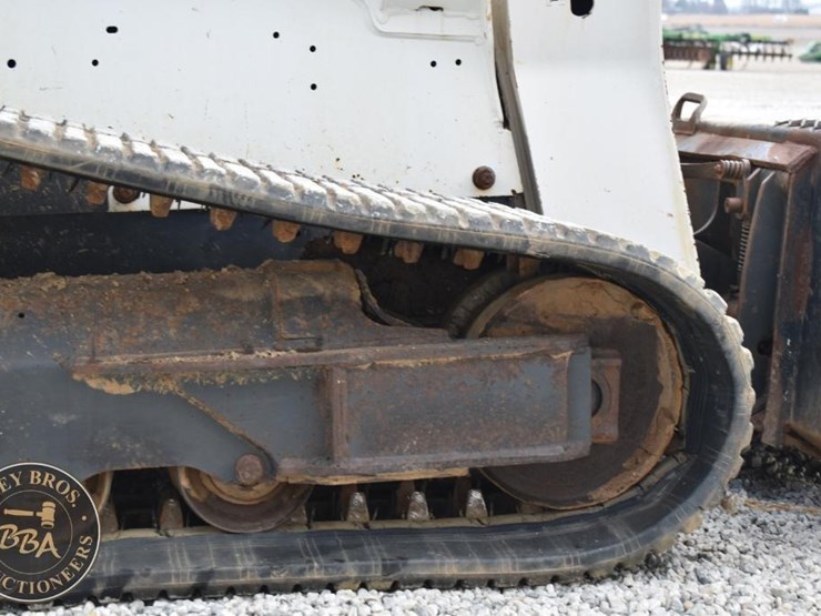 2016-bobcat-t650-image-36