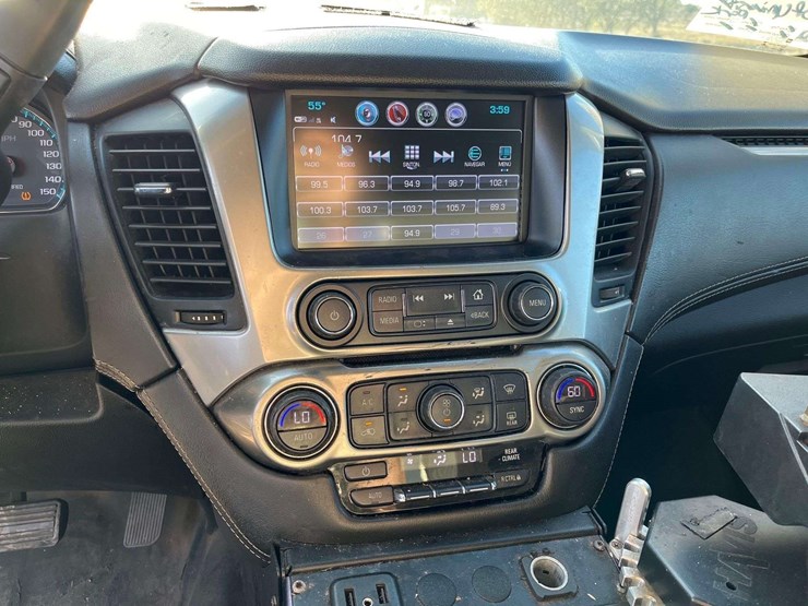 2019-chevrolet-tahoe-image-16