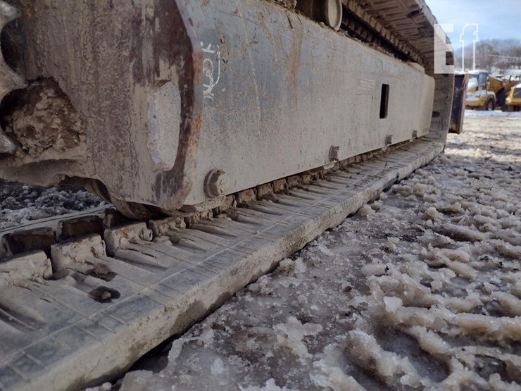 2013-deere-35d-image-38