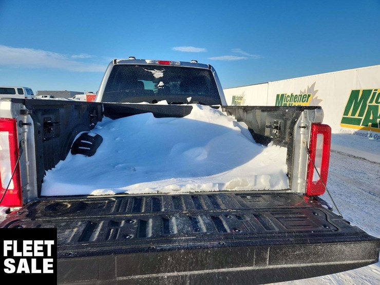 2023-ford-f250-image-16