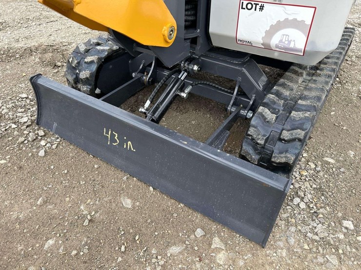 2025-sdlanch-sdle20-diesel-mini-excavator-image-19