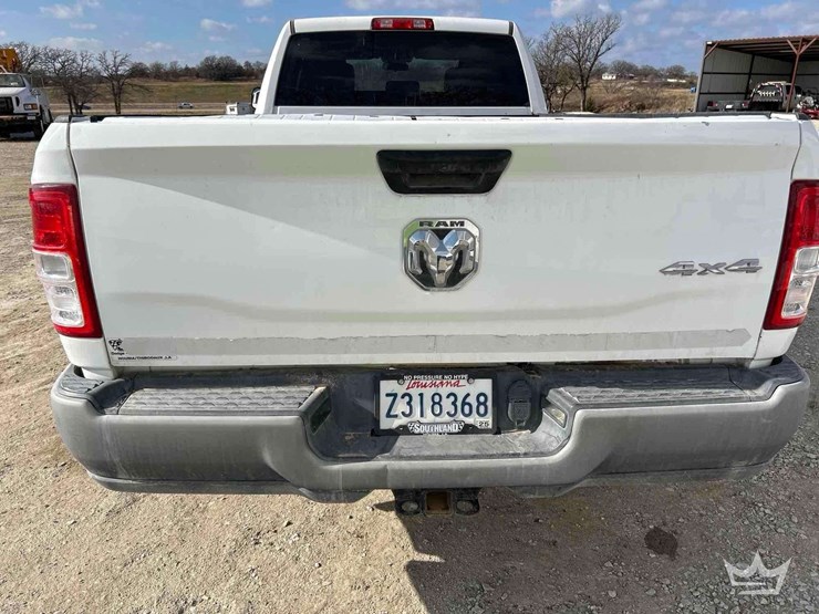 2019-dodge-2500-image-25