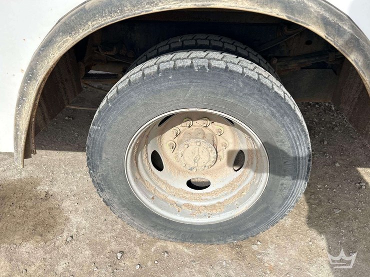 2019-ford-f550-image-42