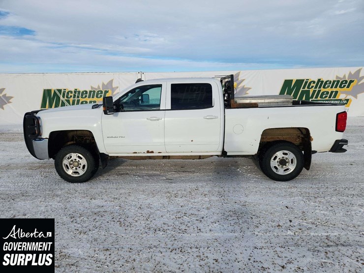 2016-chevrolet-silverado-2500hd-image-6