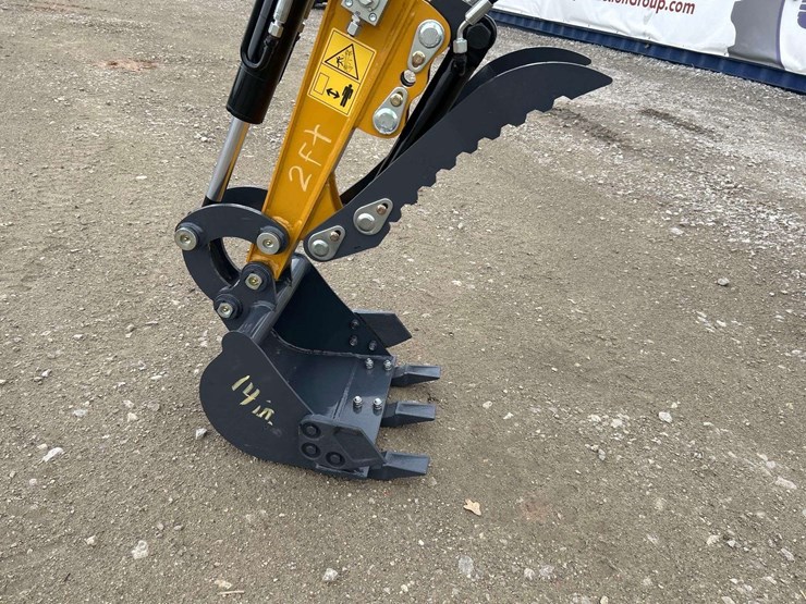 2025-sdlanch-sdle20-diesel-mini-excavator-image-12