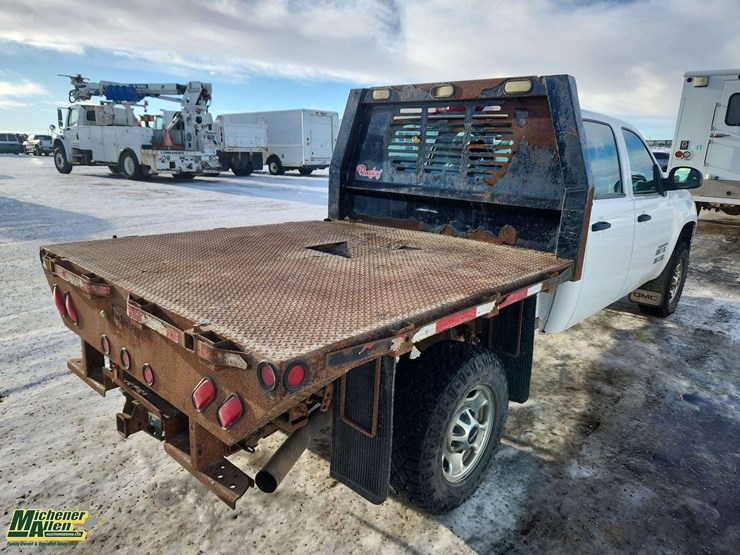 2013-gmc-sierra-2500hd-image-35