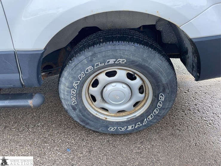 2015-ford-expedition-image-21