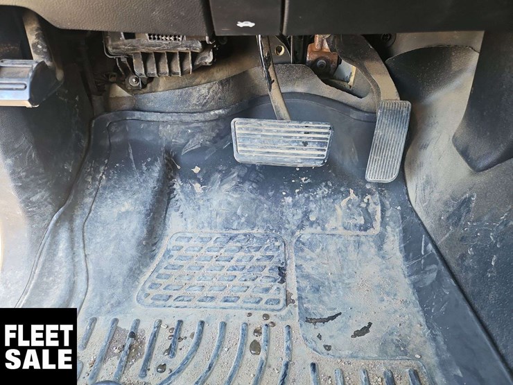 2017-gmc-sierra-2500hd-sle-image-16