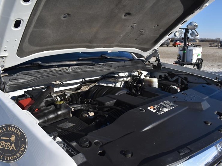 2014-chevrolet-silverado-1500-lt-image-34