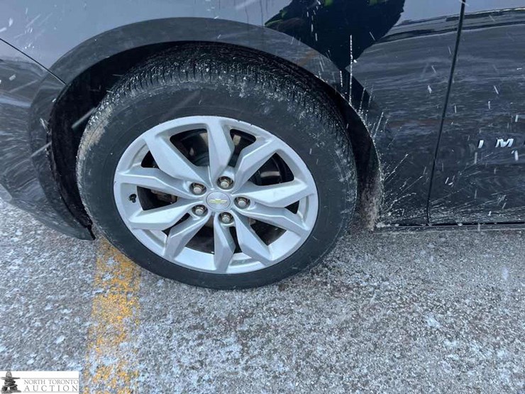 2017-chevrolet-impala-lt-image-7